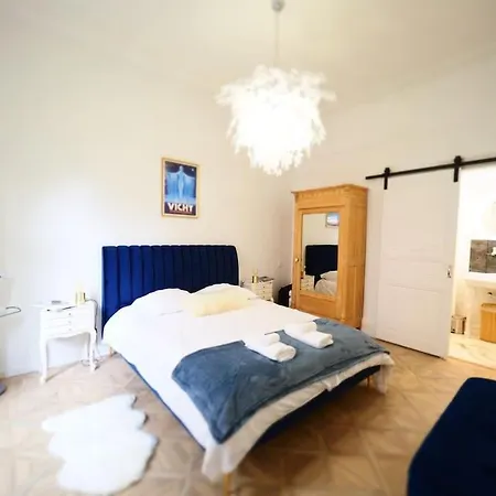 Les Ambassadeurs Quartier Opéra Vichy