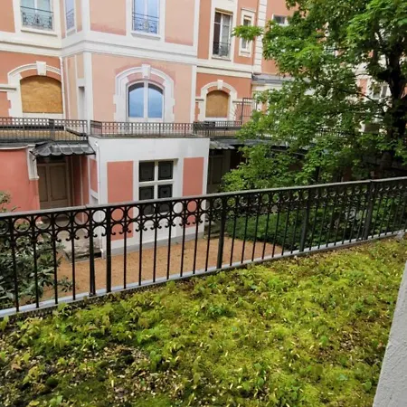 Les Ambassadeurs Quartier Opéra *