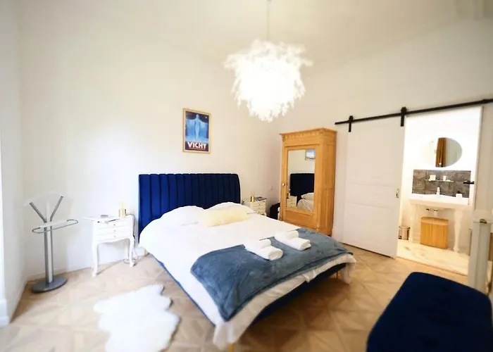 Les Ambassadeurs Quartier Opera Vichy